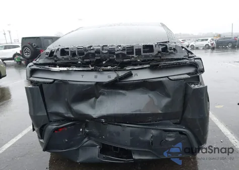 2026 Tesla Model Y Premium Rear-Wheel Drive z USA, uszkodzony, nr VIN 7SAYGDED5TF423778